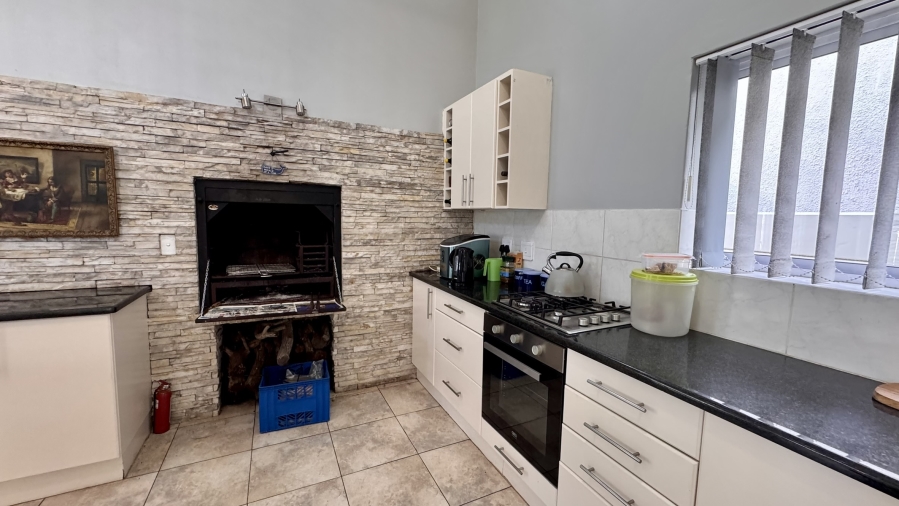 To Let 3 Bedroom Property for Rent in Kommetjie Western Cape